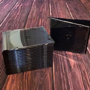 18 Unused, Empty CD Cases